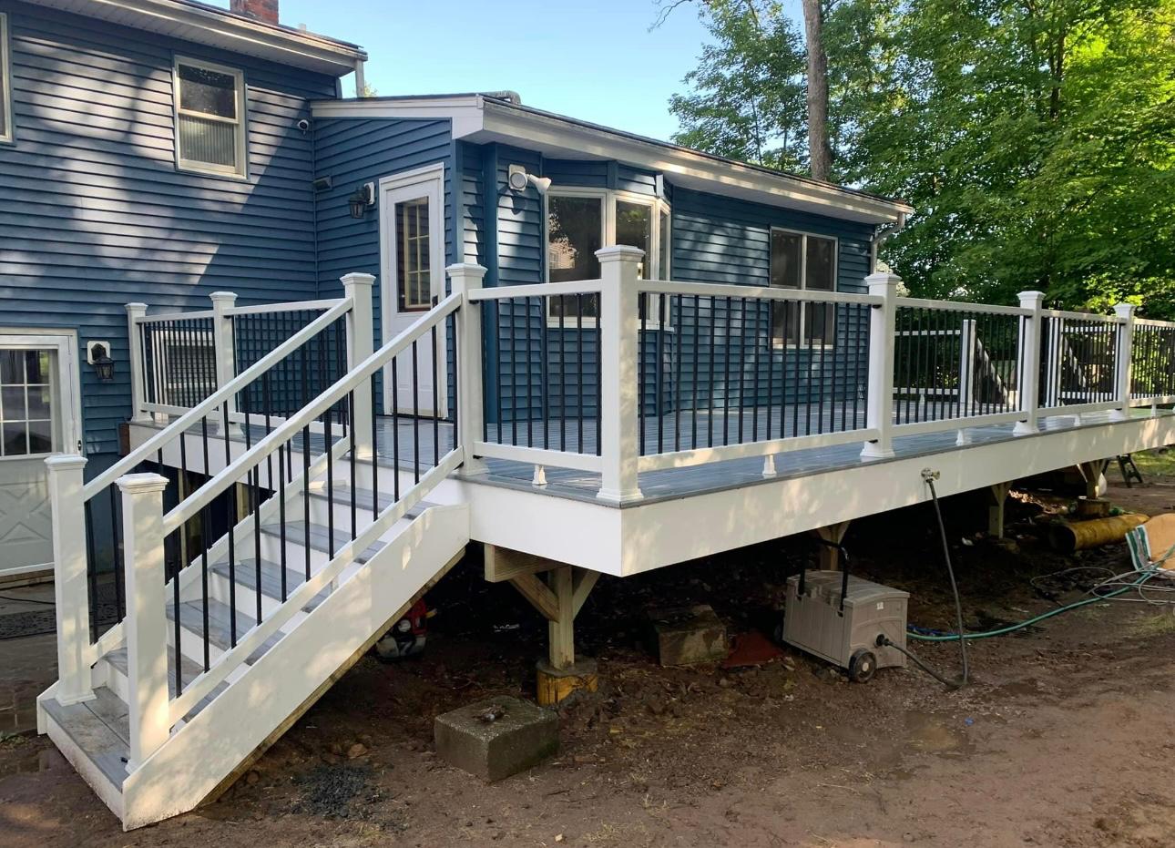 Single Level Deck - Image 9
